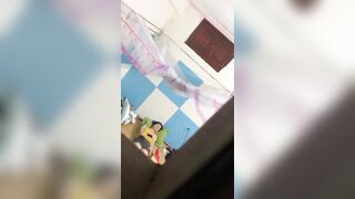 Quay lén máy bay vắng chồng nứng lồn thủ dâm, như này phải gạ địt gấp