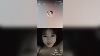 Bạn thân thế này thì giữ mà địt chứ còn lâu mới cho yêu thằng khác