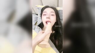 Em Gái Quay Chị Gái Trần Truồng Lúc Ngủ