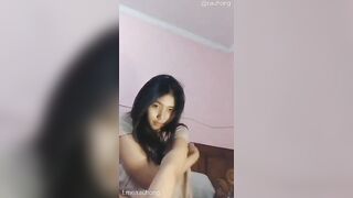 Mới tí tuổi đã tập tành thủ dâm rồi