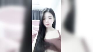 bé ghệ sinh viên lên cơn nứng quay video gạ anh sang địt