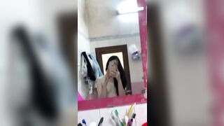 bé loli 2k9 dáng đẹp vú vê cứ tròn vo gửi clip cho trai xem