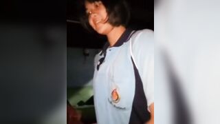 Nửa đêm nứng cặc nhờ con em kế mới lớn qua phòng bú cu
