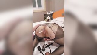 Rút từ đít ra hơi đau