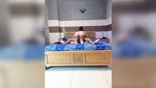 Gái dâm masage dâm đãng mông to lồn múp miết lồn vào mặt khách siêu dâm