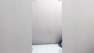 ĐEO MẶT NẠ THỦ DÂM, NHƯNG E VẪN K DẤU ĐƯỢC VẺ NGOÀI NGÂY THƠ