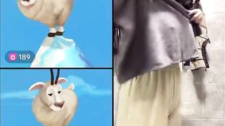 Trả kèo Tiktok, Buộc chai nước vào Núm vú Trên Live stream nứng vcl
