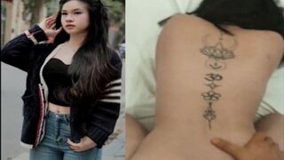 Đi xăm gặp em Quỳnh dâm đãng