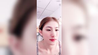 Bé idol Huỳnh Bảo Trân show hàng,giọng ngọt vui tính lại có hàng ngon siêu đã #3