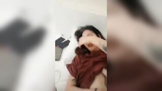 Chị họ nợ tiền em trai ko có trả đành trả bằng đụ mà đụ ko vừa lòng là chị cáo.