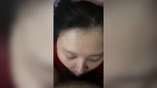 Em họ bú cu ngon lành 2