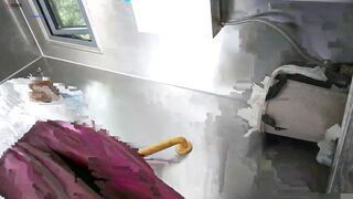 Cam kín quay lén các em teen TQ xinh đẹp đi đái trong nhà vệ sinh công cộng #12