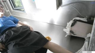 Cam kín quay lén các em teen TQ xinh đẹp đi đái trong nhà vệ sinh công cộng #19