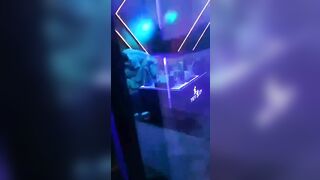 Quay lén anh khách đè bú lồn nhân viên karaoke