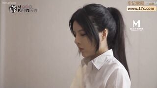 Chồng liên tục từ chối quan hệ làm sếp nữ dâm đãng nứng lồn đành tìm đến cấp dưới