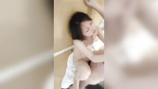 Body em ngon thế này thì cả ngày anh chỉ có ăn với chịch