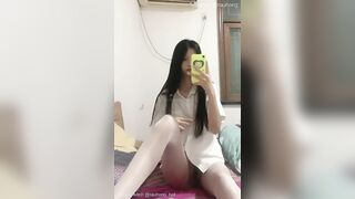 Em loli mình dây thủ dâm khoe dáng 3