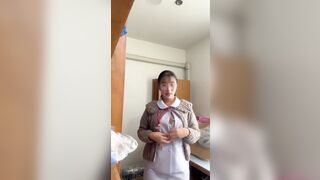 Series em y tá Thái Lan vú bự dâm đãng chuyên tranh thủ lúc trực ca mà móc lồn #6