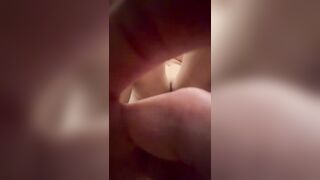 Nằm im, để Gái Xinh Loli mình dây Nhún cu quay video Nứng vl ra