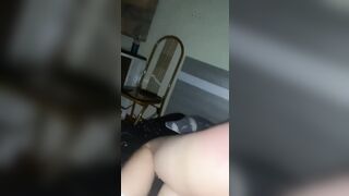 Đánh đỏ mông cô bạn thân