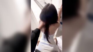 Vừa phang em 2k10 vừa mởi cửa khách sạn cho người lạ xem
