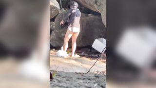 Quay lén phượt thủ chịch nhau tại hàng đá