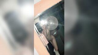 bú bóng xả đồ với bé girl phố mình dây cao giáo