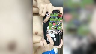 cho con em họ mượn điệ thoại làm địt nó luôn
