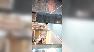 Quay lén phòng thay đồ nhà tắm công cộng nữ