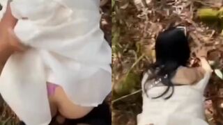 Mới về quê chơi đã bị mấy chú hàng xóm đè ra doggy