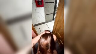 Mới mở cửa anh họ đã bắt bú cu rồi dắt vô phòng đè đụ