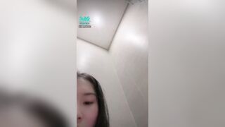 Trần Hà My con đĩ lăng loàn bán quạt bên trung quốc xinh xắn - phần 12