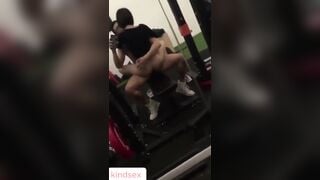 Đi tập Gym bị anh pt đụ tại phòng gym
