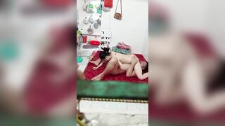Quay Lén Phòng Trọ Kế Bên Cặp Đôi 69 Bú Nhau Say Mê
