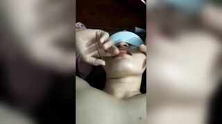 KHÔNG BIẾT KHÓC VÌ CK MỚI TÈO HAY VÌ SƯỚNG NỮA