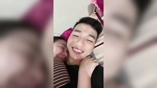 BẢO ĐỪNG QUAY MẶT CHỊ MÀ EM K NGHE LÀ THẾ NÀO, GHÉT