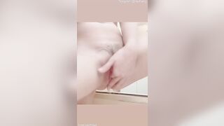 Em học sinh móc lồn hồng dâm đãng