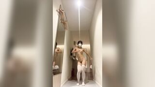 E sinh viên Nhảy tikok Loli Vú To lồn rậm Khoả thân Nứng vcl ra