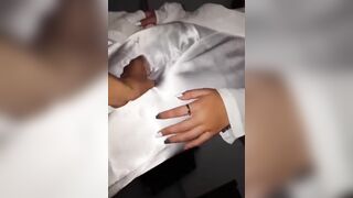 “Mày bạn thân mới được tao bú cu đó, đừng để bọn trong lớp biết”