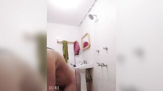 gạ được bé SV non tơ quay clip đi tắm show vú full mặt xinh gái