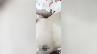 Bé học sinh Trung Quốc tập live bán dâm 9