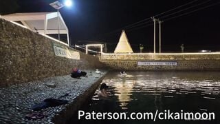 Lén lút tắm nude ở hồ công cộng