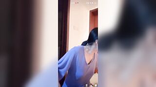 Gái xinh Live Tiktok, Ko Mặc áo Vú Lộ Núm vú