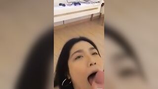 bé sinh viên ngoại thương xinh xắn cho anh quay phim thoải mái