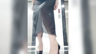 Con đĩ Vú To Lồn rậm, Public Ở Thang máy, Đồ Xuyên thấu thủ dâm rên rỉ