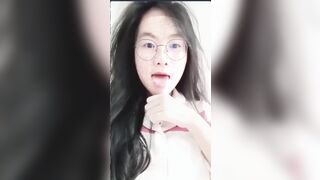 Em SV suốt ngày chỉ mơ tưởng đến việc địt