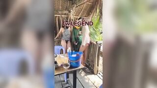 2 con đĩ, Mặc Bikini Ra Mua Vé Số cho ông già xem