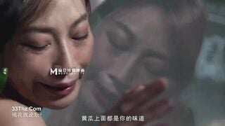 Vô tình thấy c họ đg thủ dâm nên bắt c cho mình đụ sướng cặc mới k nói cho ai biết