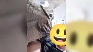 Đi chơi cùng 2em b thân xinh dâm r dắt nhau vào nvs bắt các e bú cu cởi áo bóp vú em