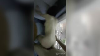 Đụ em ghệ dâm bên cửa kính vừa đụ vừa ngắm phong cảnh thành phố tuyệt đẹp #6